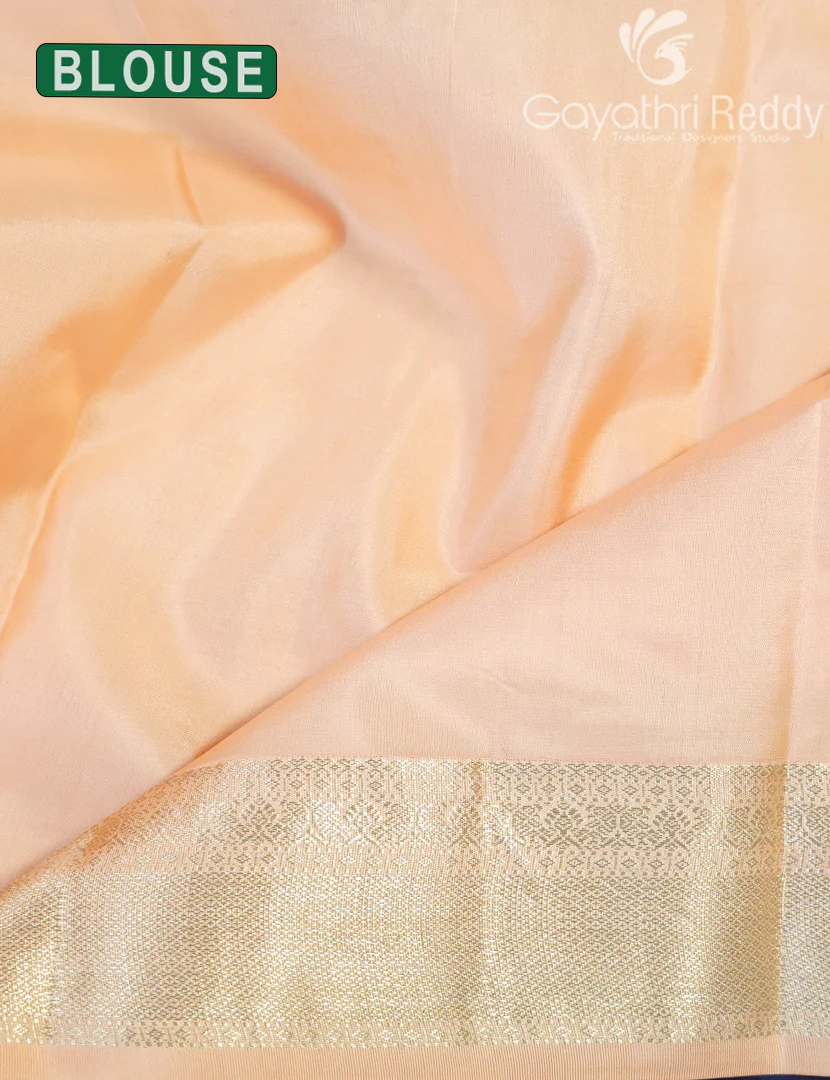 PURE KANCHI VINTAGE SAREE-PKV377 - Image 3