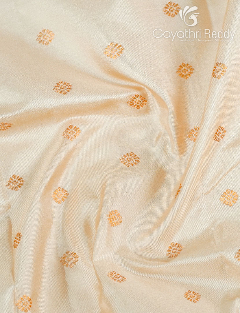 PURE NARAYANPET PATTU-NP704 - Image 5